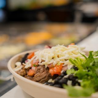 Our customers love our steak bowls! #nyceats🍽 #nutrition #nycrestaurants #nycfoods #rice #nycfoodie #nycfoodiefinder #nycfoodies #cafè #nyc #lifestyle #healthylifestyle #healthyfood #foodie #healthymeal #nyceatssss #nycfood